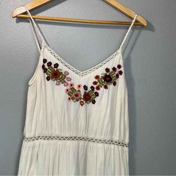 Tularosa Floral Embroidered Sleeveless London Slip Mini Dress Women's small D82 - Picture 3 of 11